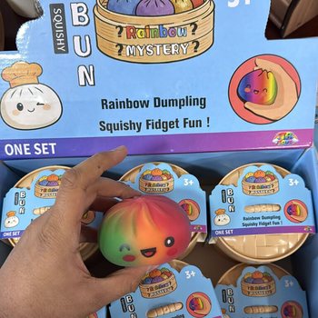 RAGE - RAINBOW Squishy Bun Dumplings B&Uuml;Y&Uuml;K (8.5 x 8.5 x 4.8 Cm) - Viral 2026 Fidget Toy (12 Adet)