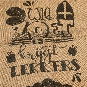 B&Uuml;Y&Uuml;K SINTERKLAAS J&Uuml;T &Ccedil;UVAL - BASKILI: WIE ZOET IS KRIJGT LEKKERS - Yakl. 60 x 100 cm (1 Adet)