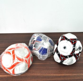 STOK FAZLASI FUTBOL TOPLARI (3 adet)